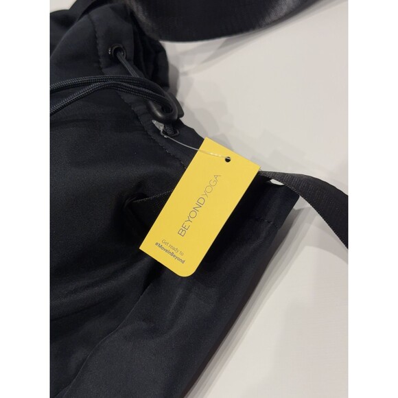 New With Tag Beyond Yoga Black Convertible Gym Bag Backpack or Shoulder Tote - Picture 10 of 11